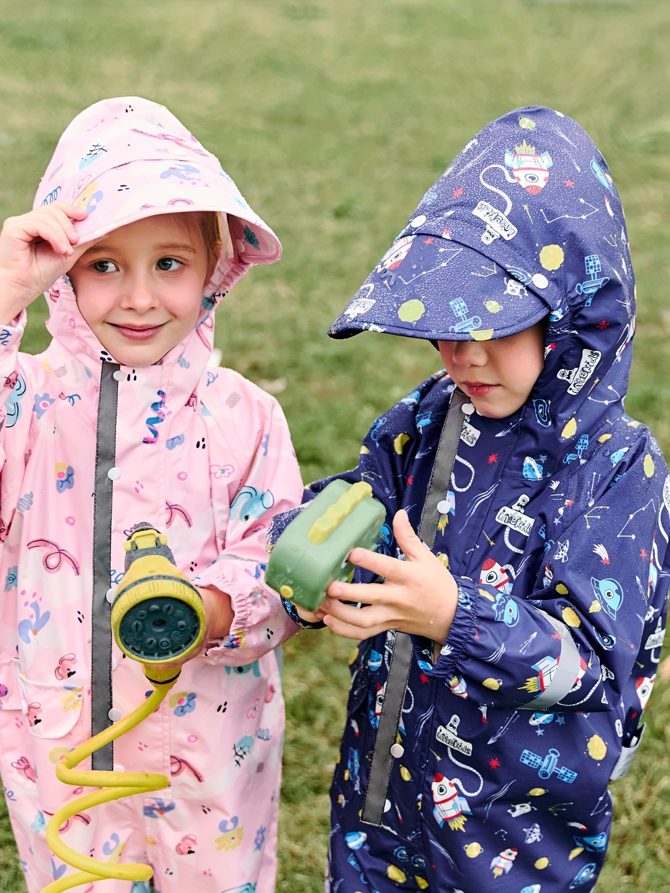 Tuta Impermeabile e Gioiosa per Bambini – Traspirante e Confortevole per Attività all'Aperto