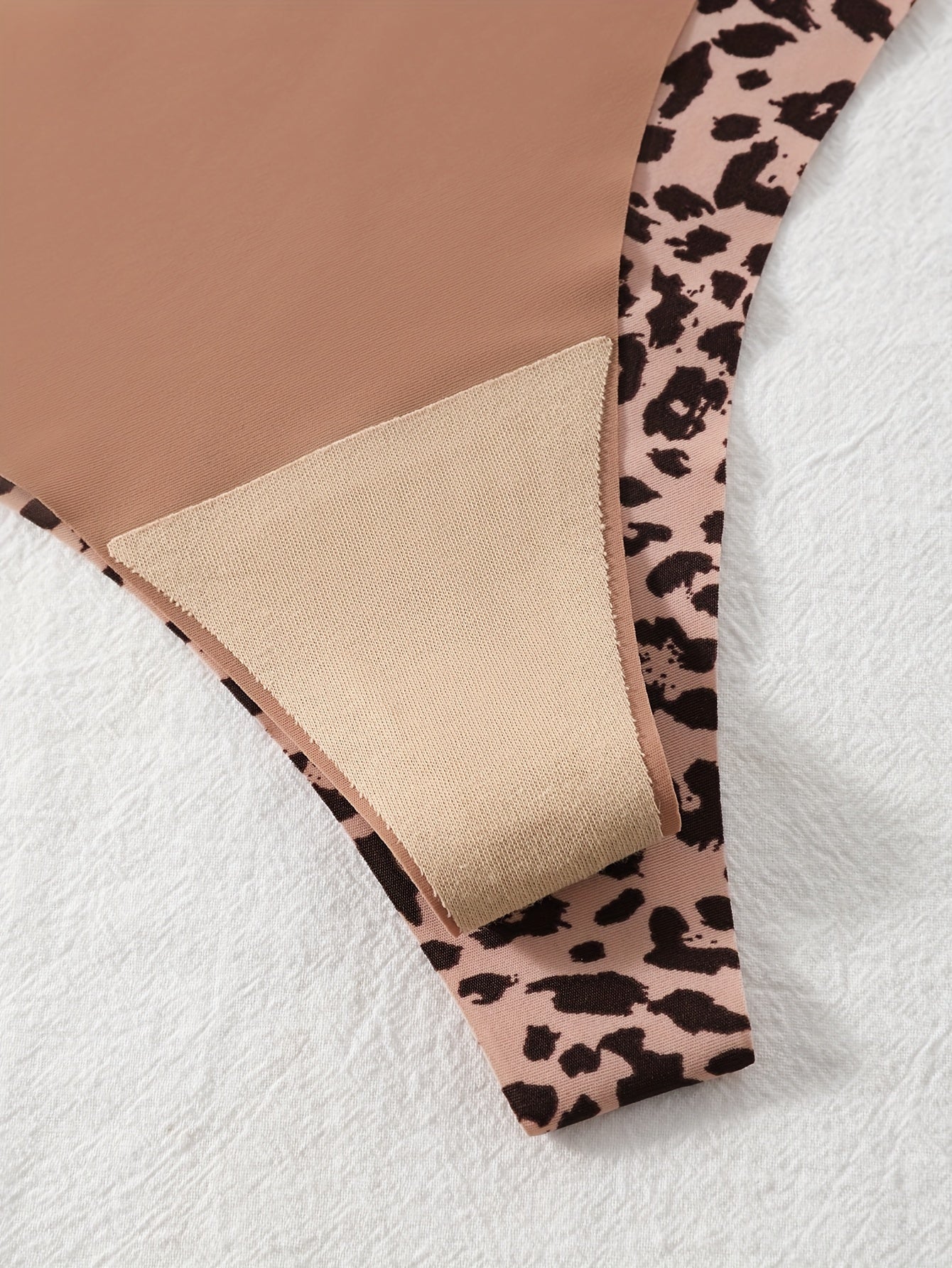 Stringhe Senza Cuciture di Eva - Comfort e Stile per Ogni Giorno