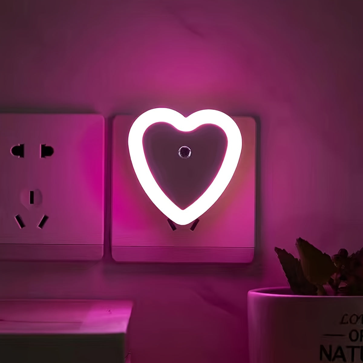 HeartGlow LED Notturno - Illuminazione Intelligente Dusk-to-Dawn