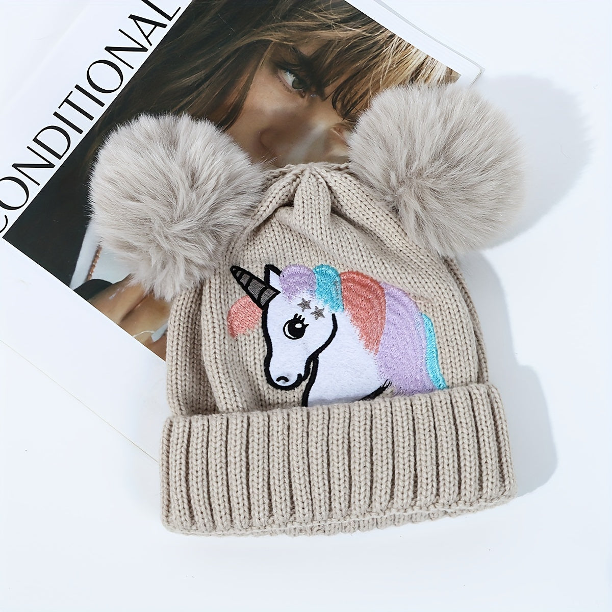 Cappello Unicorno Lila per Bambini - Accogliente e Caldo con Pompon