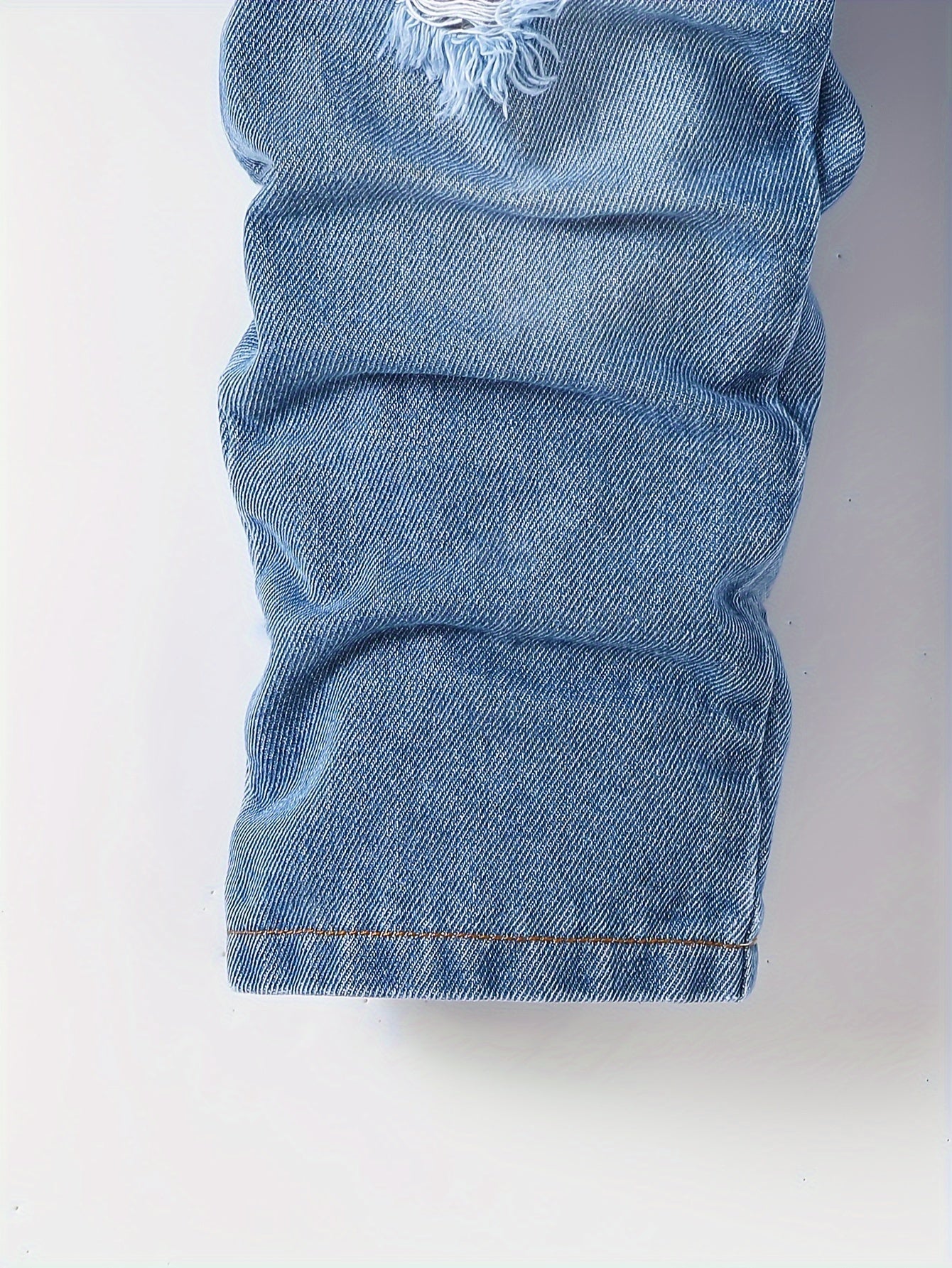 Set Giacca e Pantaloni in Denim Strappato Casual – Perfetto per Ragazzi Avventurosi