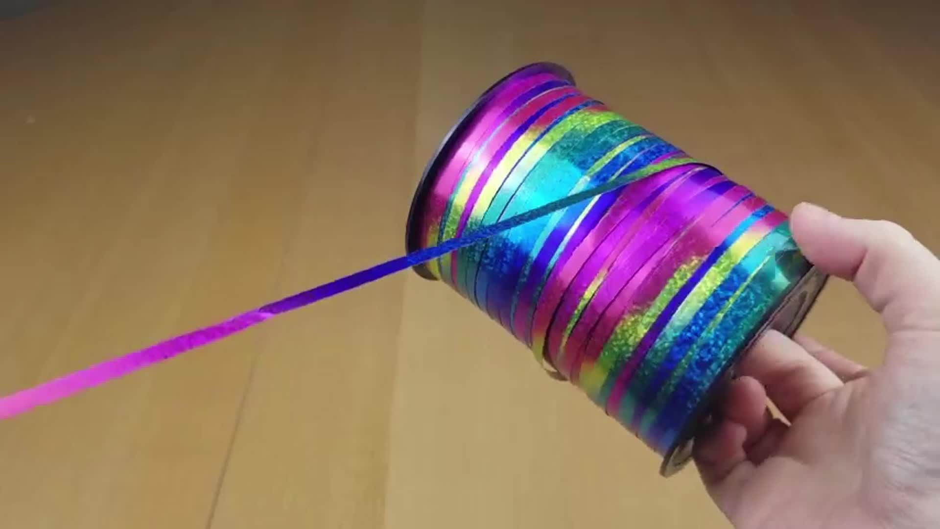 Set di Nastro Curling Olografico – Perfetto per Decorazioni Festive e Confezionamento Regali