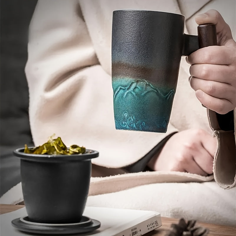 Tazza da Tè in Ceramica Fatta a Mano con Filtro – Design Autentico e Uso Pratico