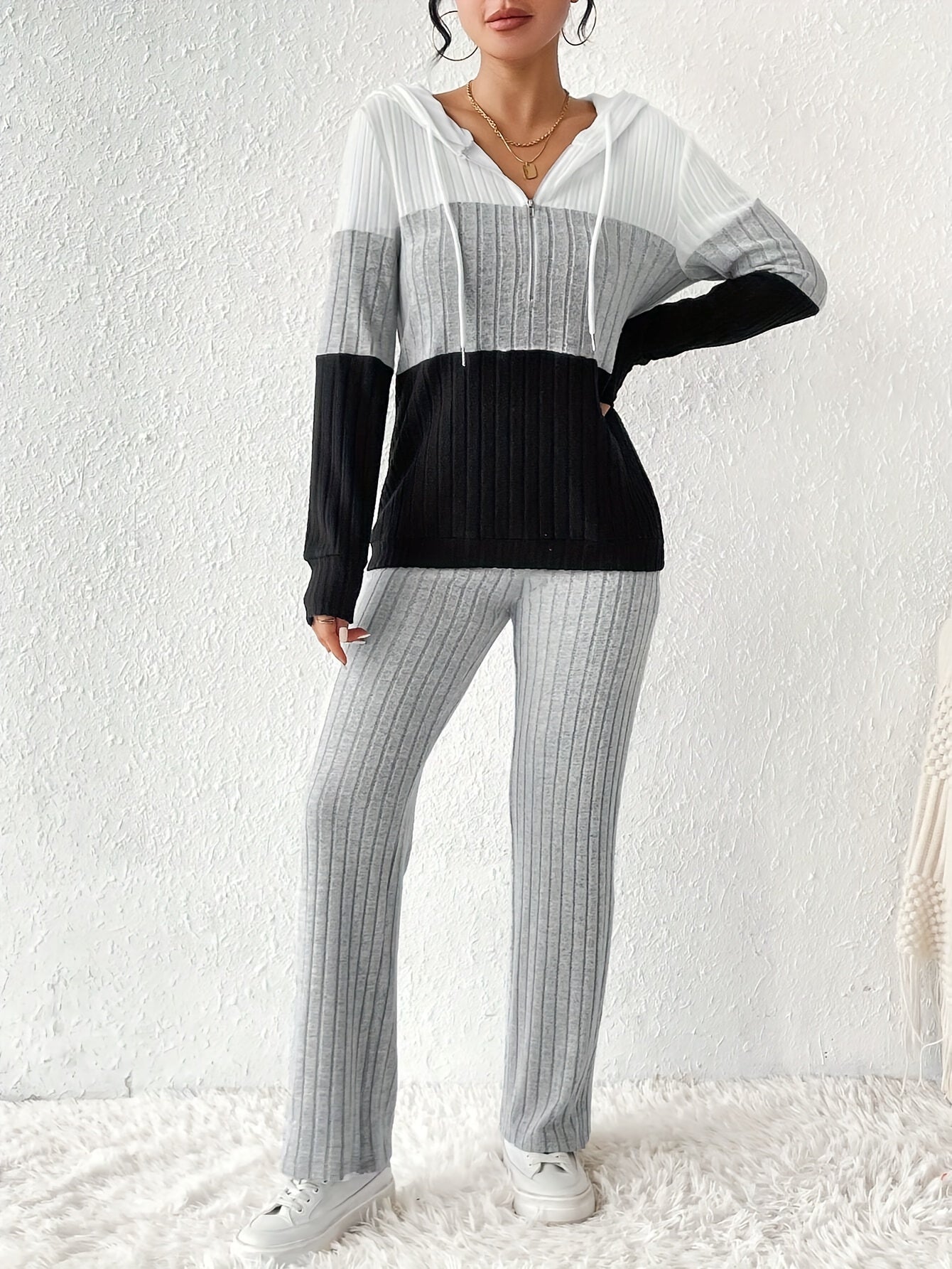 Lotte Cozy Tuta - Per un Comfort Rilassato