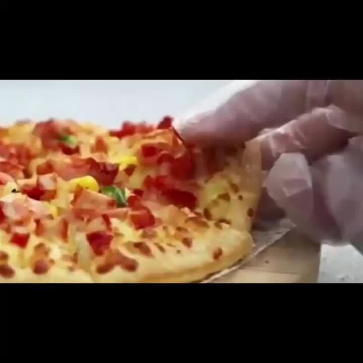 Ruota per Pizza in Acciaio Inossidabile – Utensile da Cucina Efficiente e Stile per Fette Perfette