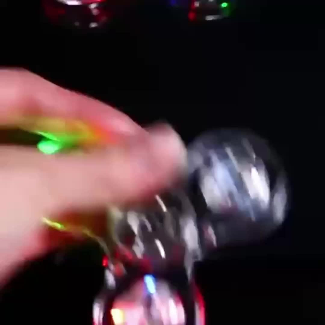Spinner Fidget Illuminati – Gioca e rilassati