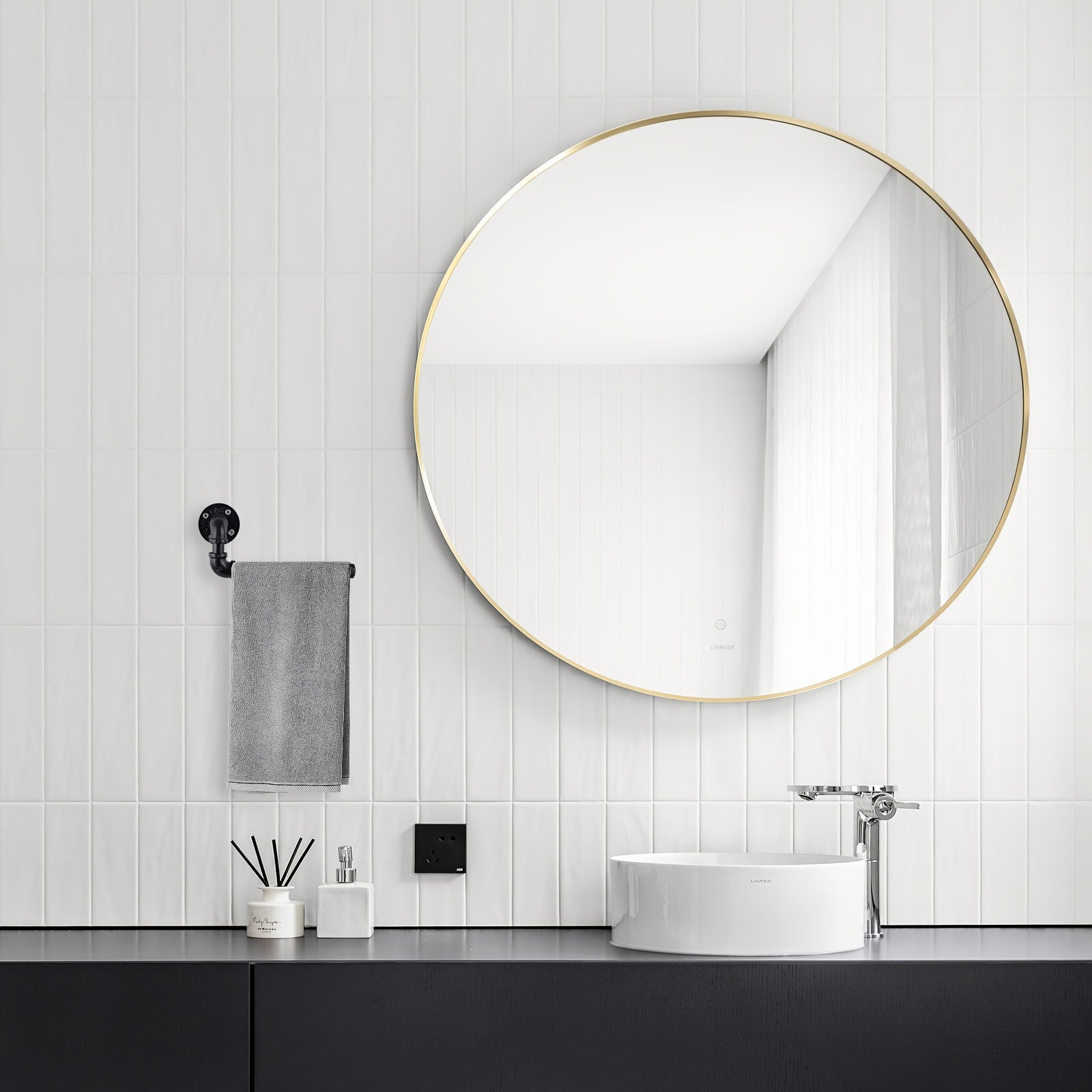 Portarotolo Industriale - Per un Bagno Elegante