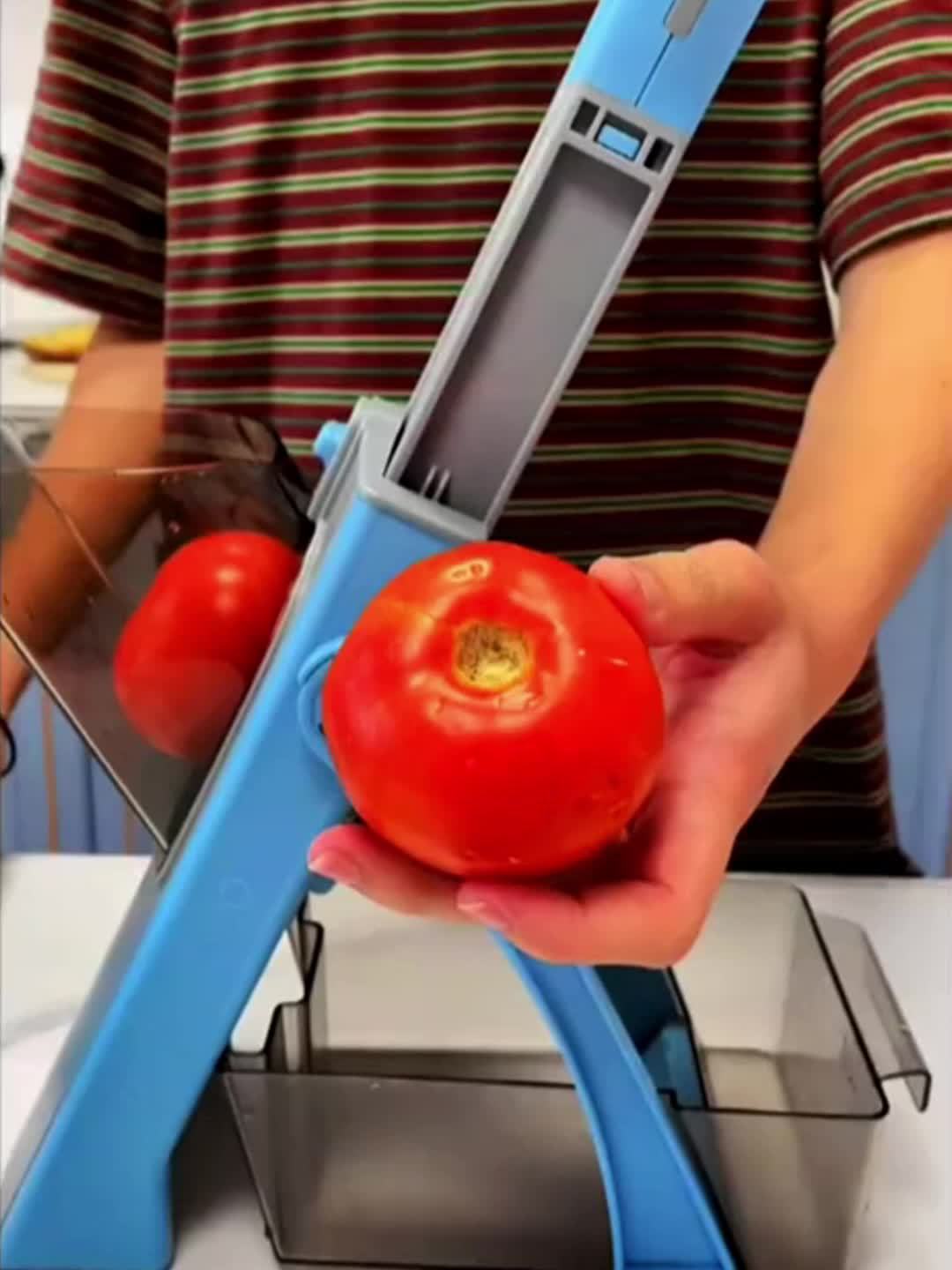 Affettatrice Multifunzionale per Verdure – Sicura, Regolabile e con Grande Capacità di Raccolta