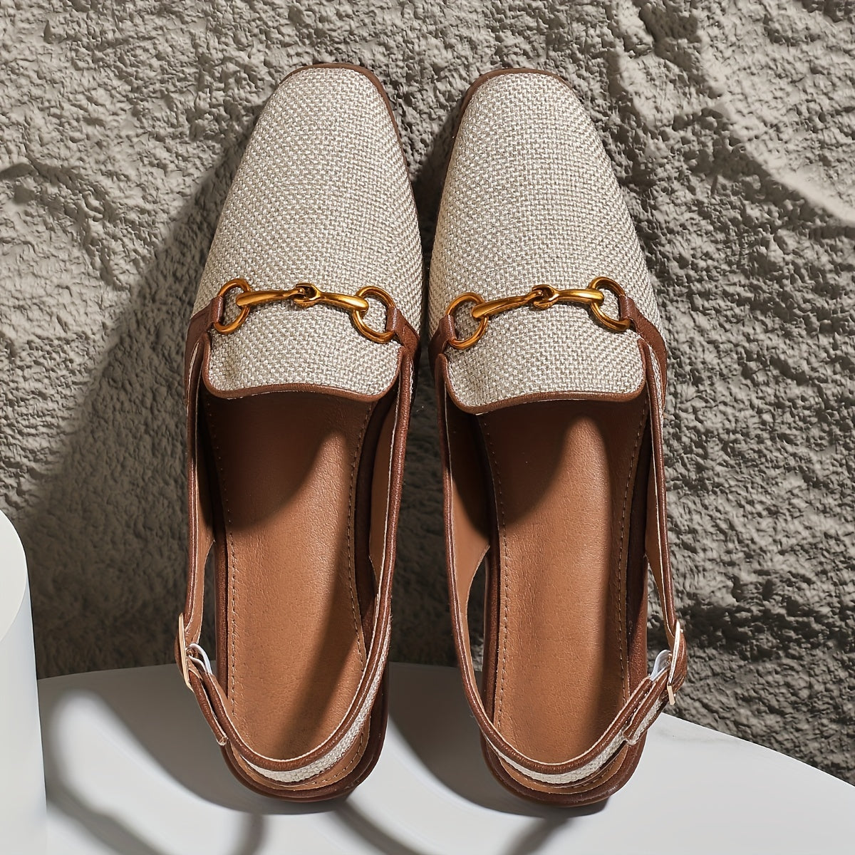 Sandali da Donna con Fibbia in Metallo – Eleganti e Confortevoli con Punta Quadrata