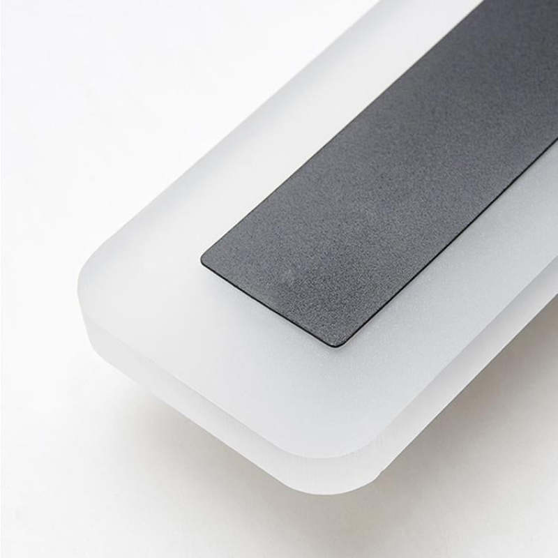 LumiLine Lampada da Esterno – Design Minimalista con Luce Calda