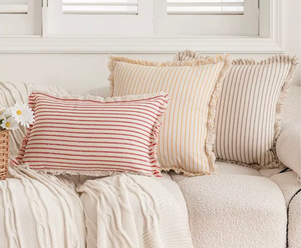 Copripiumino Jacquard con Frange – Senza Tempo e Confortevole