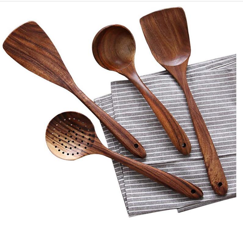 Set di Cucina in Legno Naturale – Cucinare in Modo Sostenibile e Stile