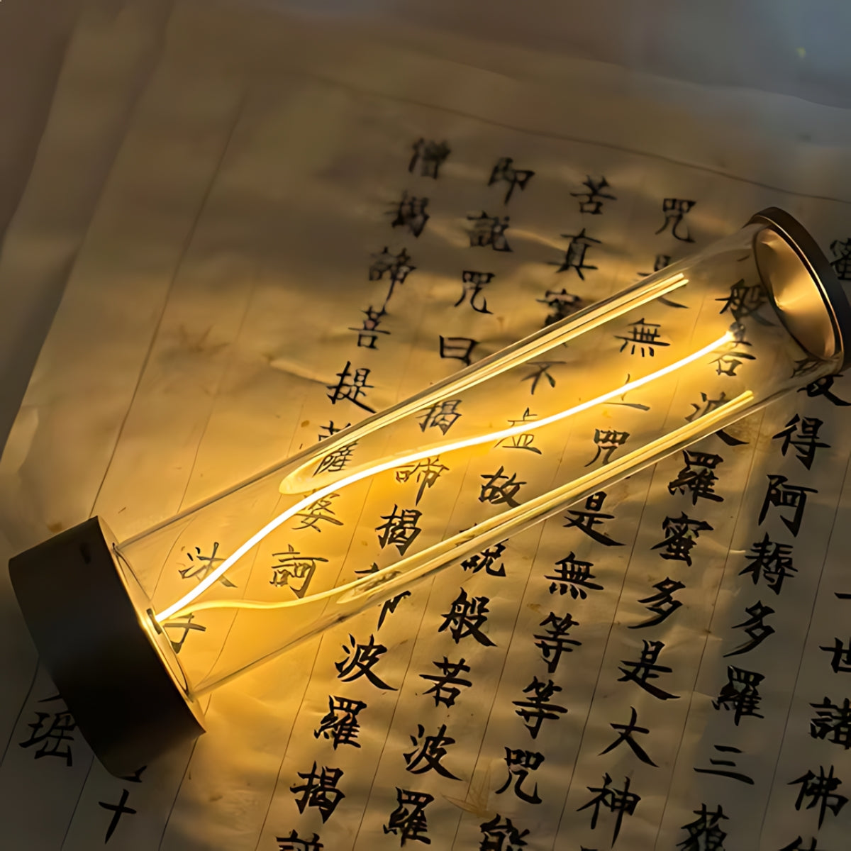 LumièreTube Lampada da Tavolo - Design Minimalista con 3 Livelli di Illuminazione