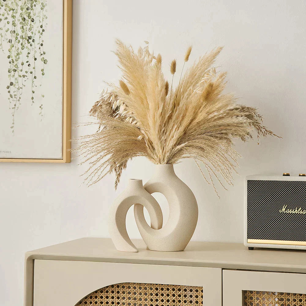 Vaso Scultoreo NordForm – Decorazione Ceramica Scandinava Moderna