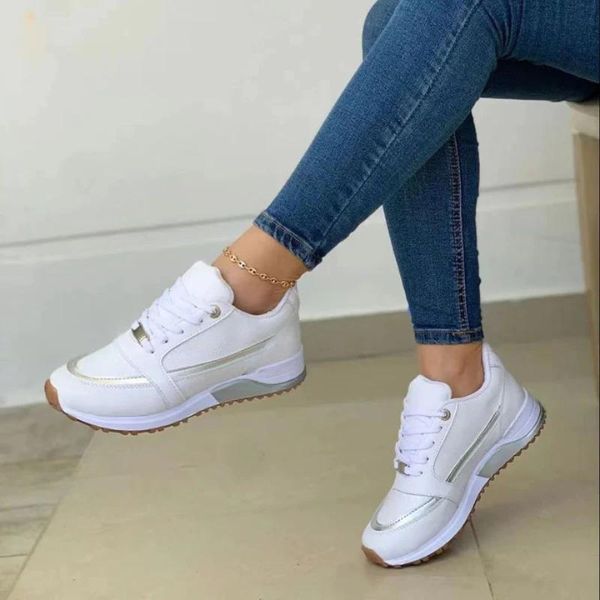 Zara Sneakers Trendy – Per un aspetto attivo e alla moda
