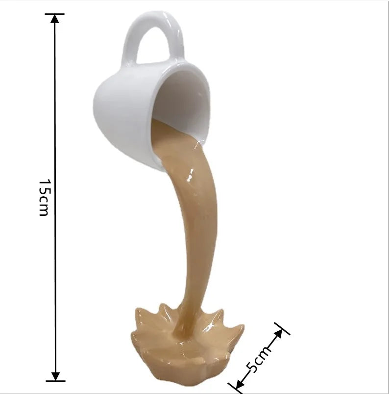 Tazza Creativa Capovolta - Decorazione Giocosa per la Casa