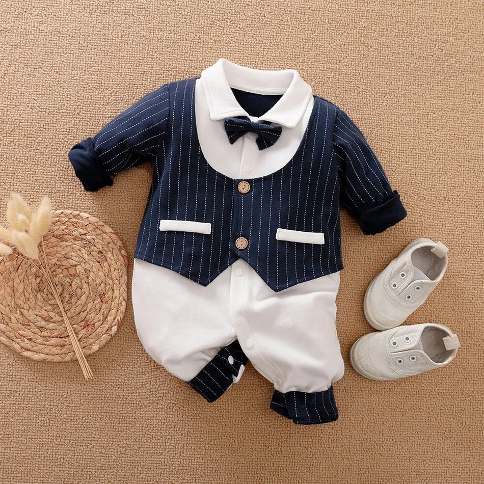 Completo Tuxedo Chic per Bambini - Perfetto per Feste