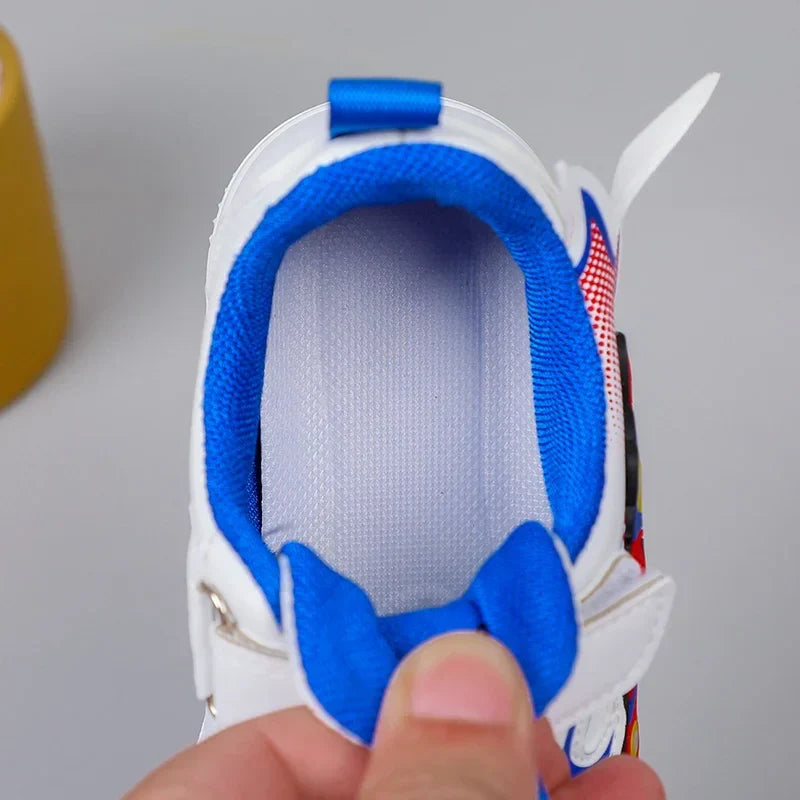 Sneakers di Spider-Man per Bambini – Perfette per Avventure Giocose e Giornate Attive