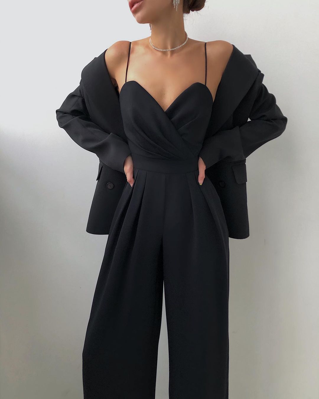 Jumpsuit Elegante Allure - Outfit Elegante per Occasioni Speciali