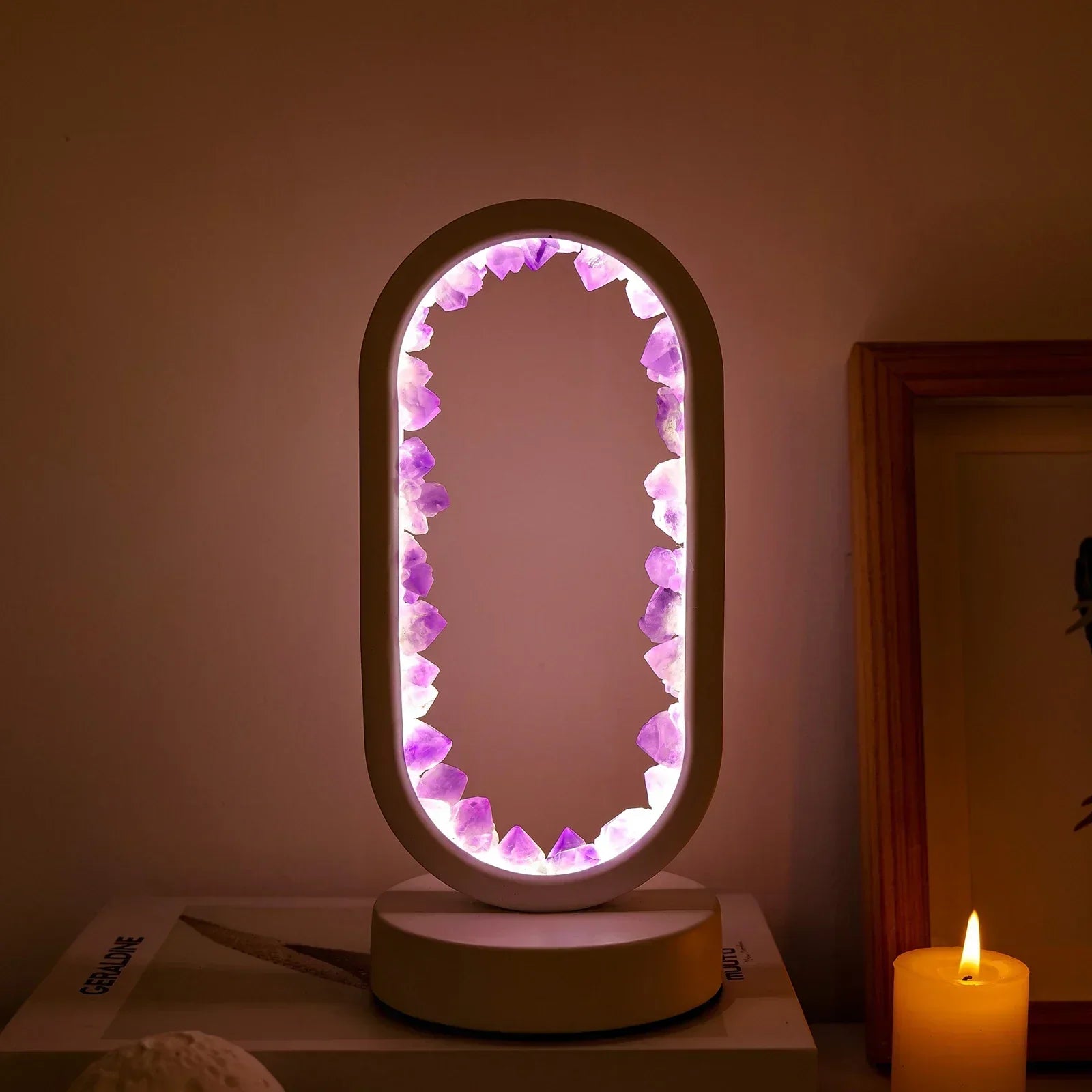 Elegante Lampada in Cristallo di Ametista – Illuminazione LED Ambientale per il Relax