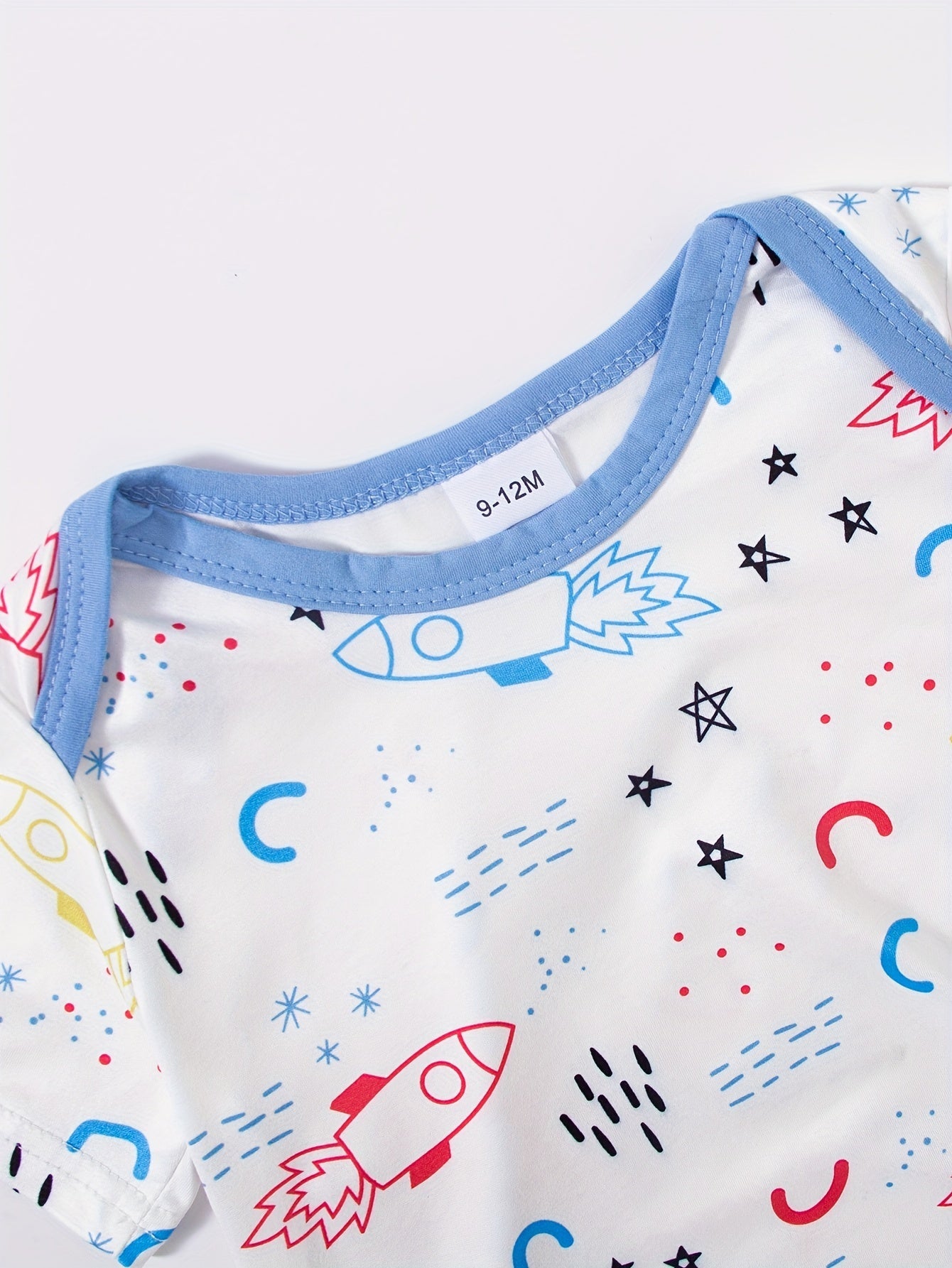 Set Avventura Spaziale per Bambini – Body, Pantaloni e Cappellini