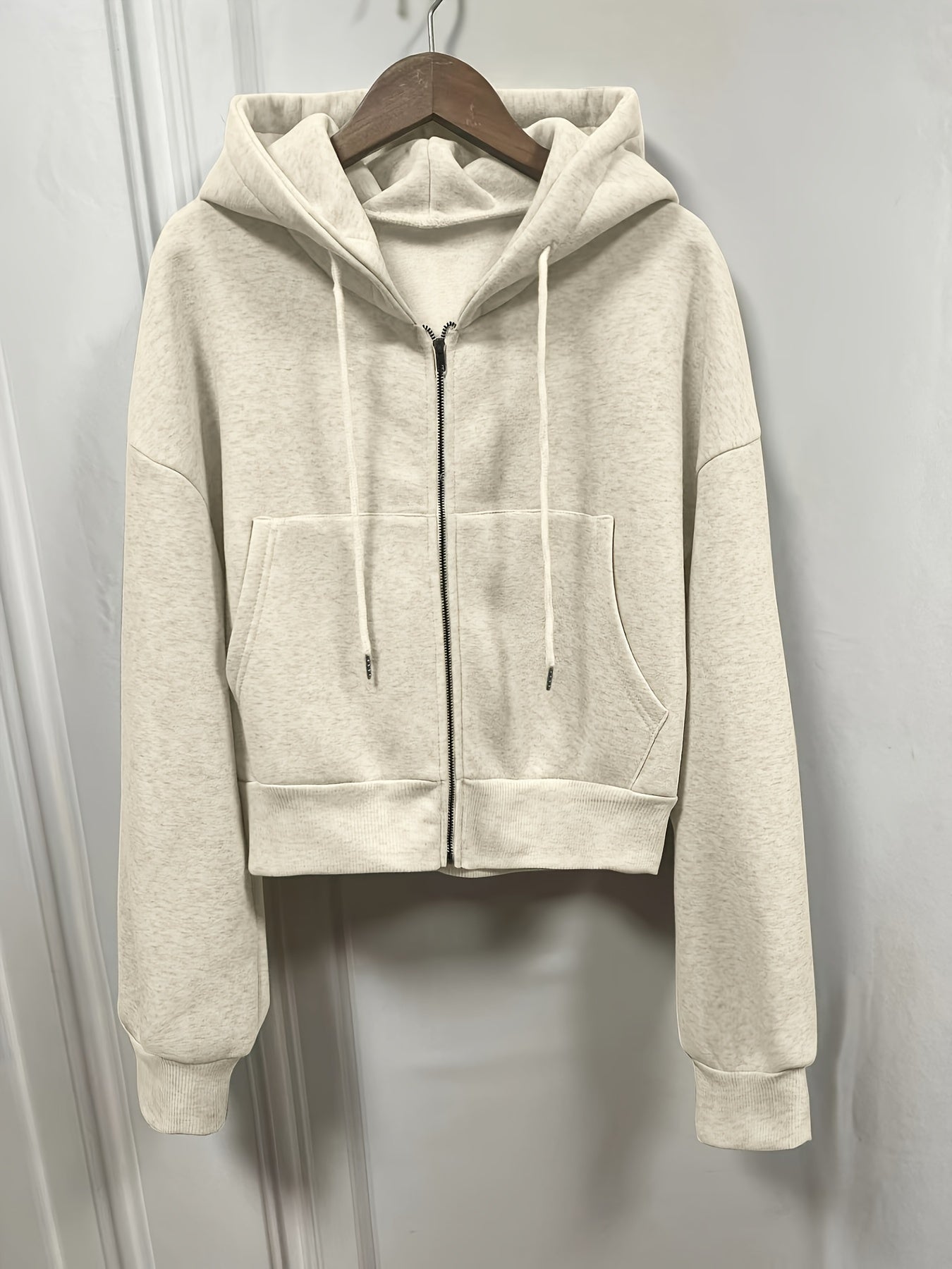 CozyVibe Zip-Up Hoodie – Comfort e Casual Chic
