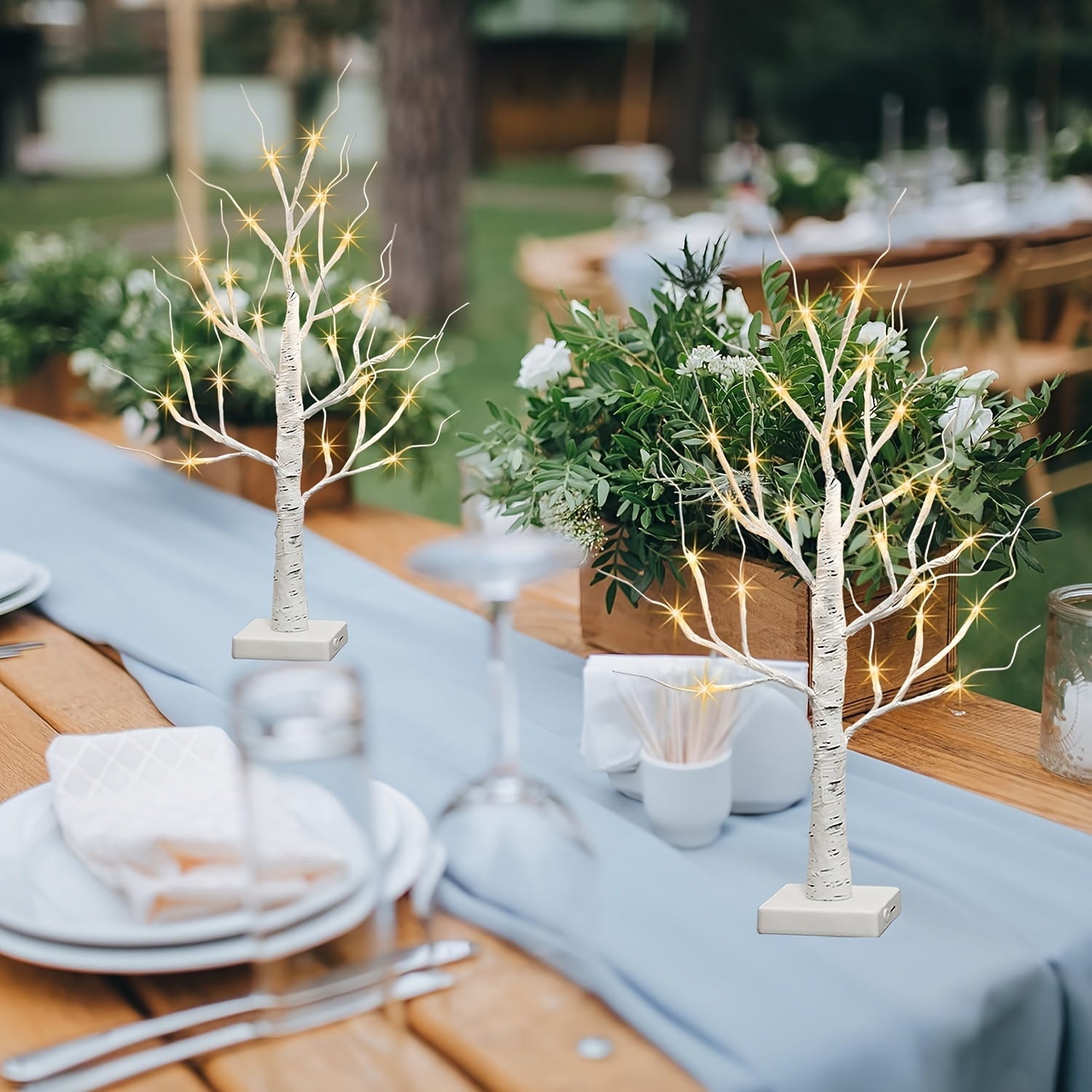 Albero Decorativo Illuminato con LED – Creatore di Atmosfera Magica per Casa o Festività