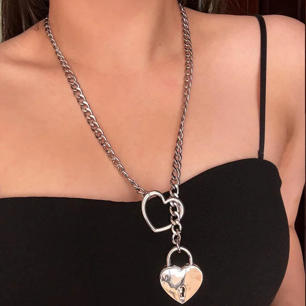 Collana Heartlock Amour – Simbolismo di Amore e Connessione