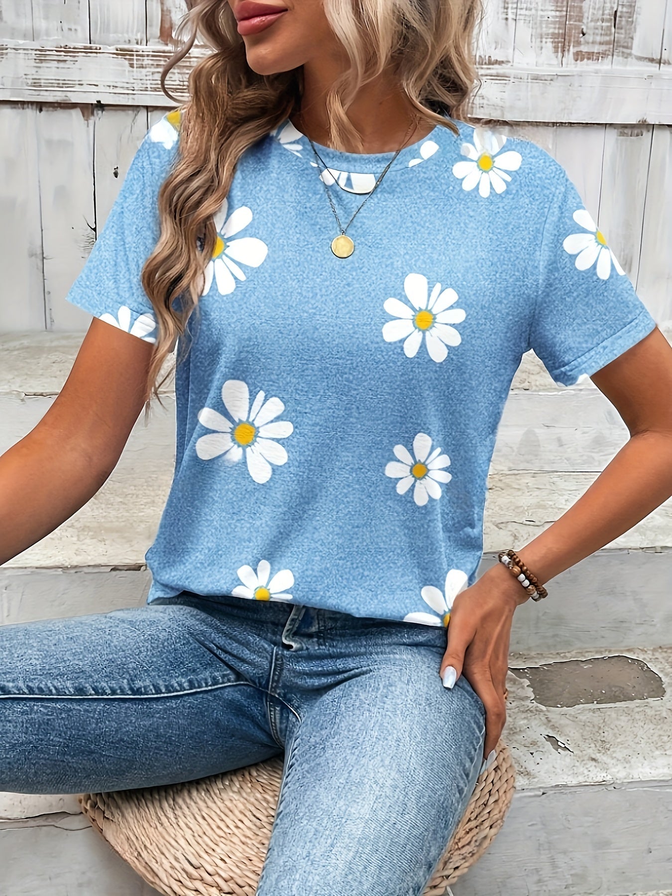 T-shirt Crewneck con Stampa di Margherite – Casual e Traspirante per Primavera e Estate