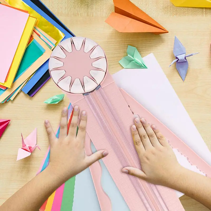 CraftCut 360 – Cutter per Carta Professionale 12-in-1 per Progetti Creativi