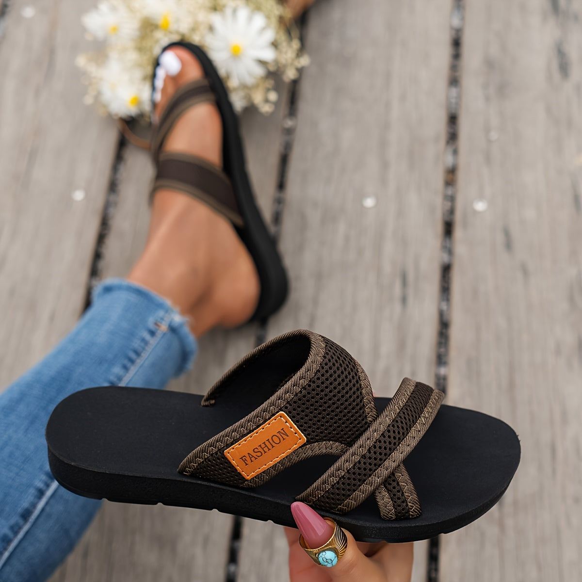 Sandali Donna Mesh Slide – Leggeri e Traspiranti con Cinghie Incrociate