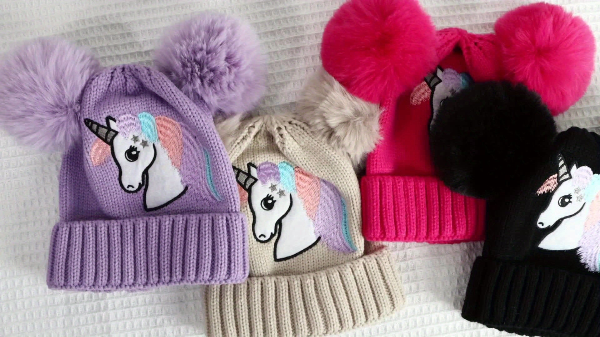 Cappello Unicorno Lila per Bambini - Accogliente e Caldo con Pompon
