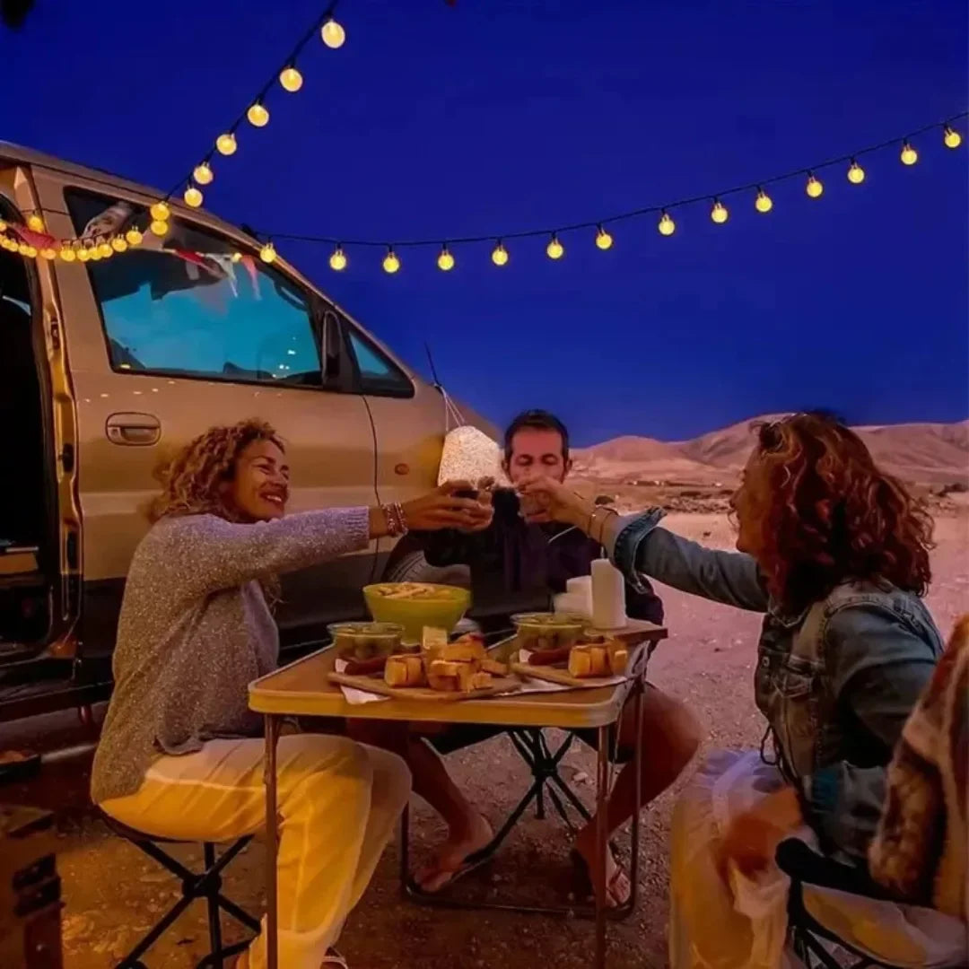 Filo di luci LED solari con palline – Caldo e Accogliente