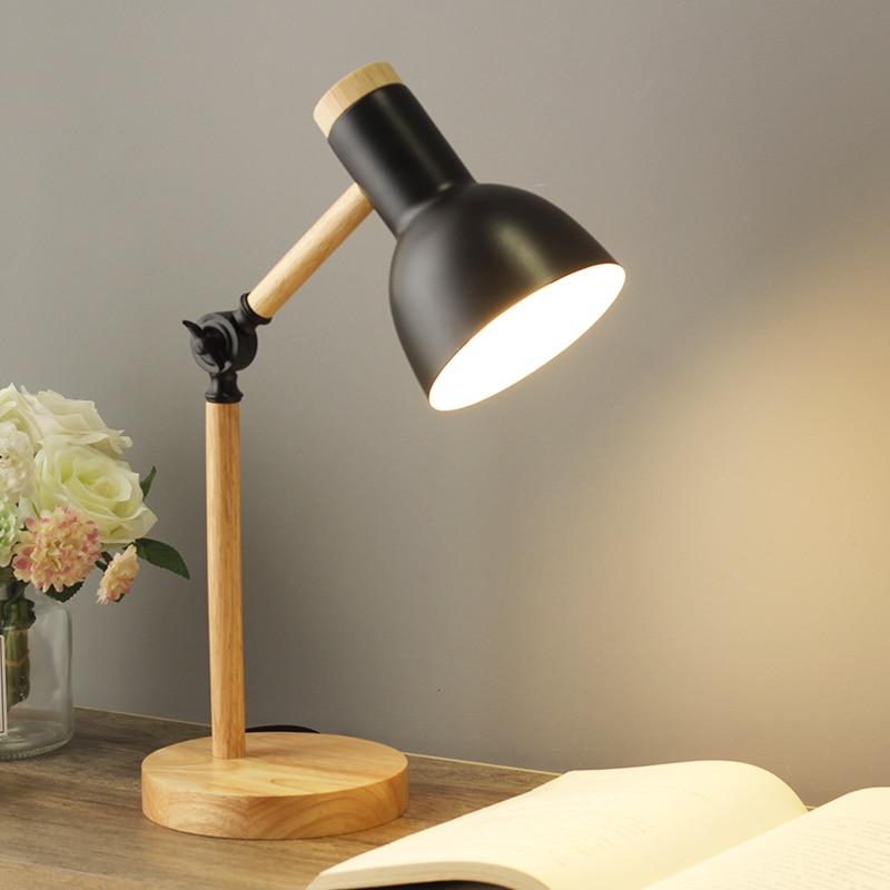 Lampada da Scrivania Moderna Regolabile – Design Scandinavo per un Ambiente di Lavoro Accogliente