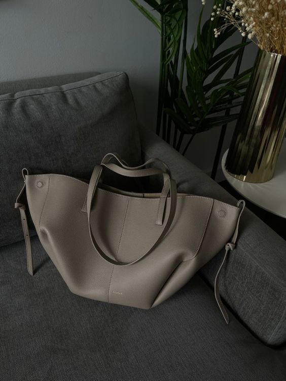 Elegance Tote – Borsa Luxe per Donne con Ampie Opzioni di Stoccaggio